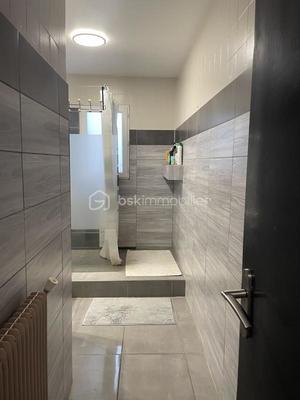 Villa - 182 m² - 8 pièces