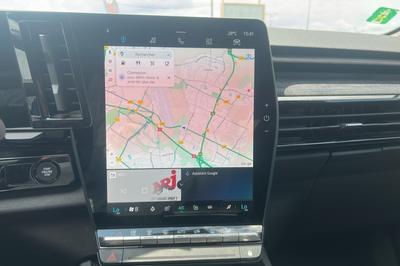 Renault Austral E-Tech 200 Iconic Esprit