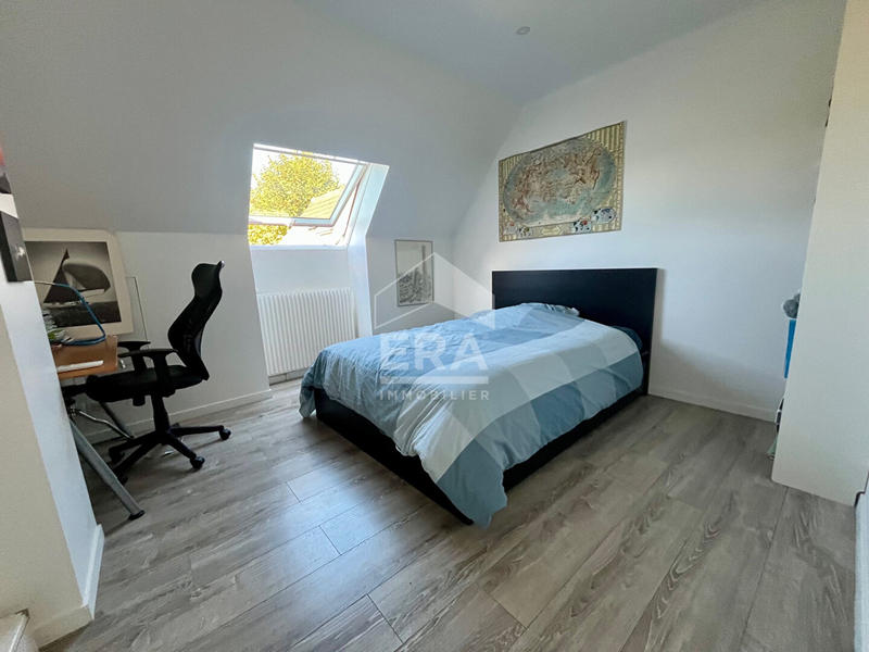 Maison - 207 m² - 9 pièces