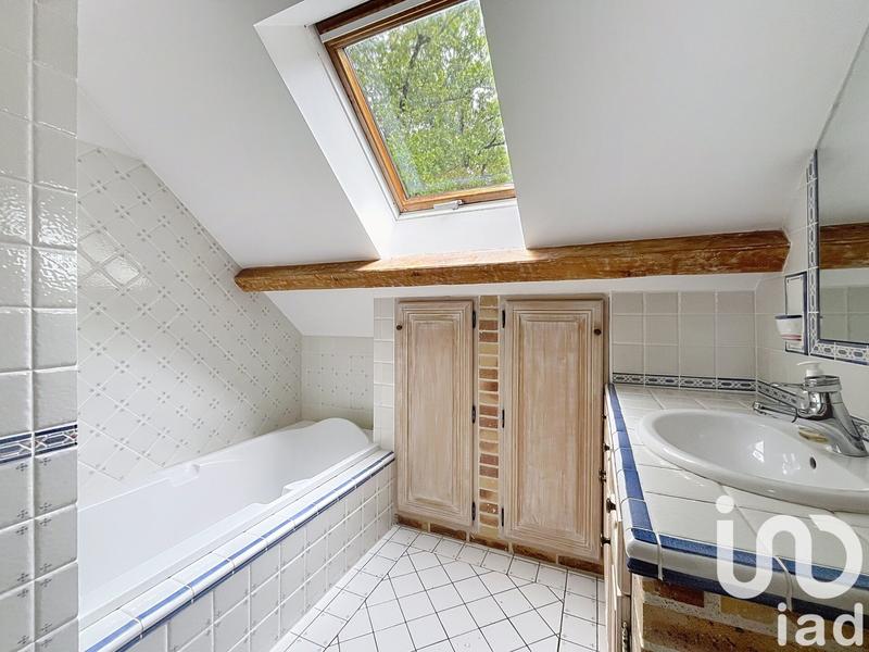 Maison - 200 m² - 8 pièces