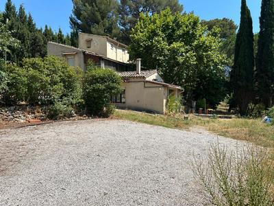 Maison - 190 m² - 8 pièces