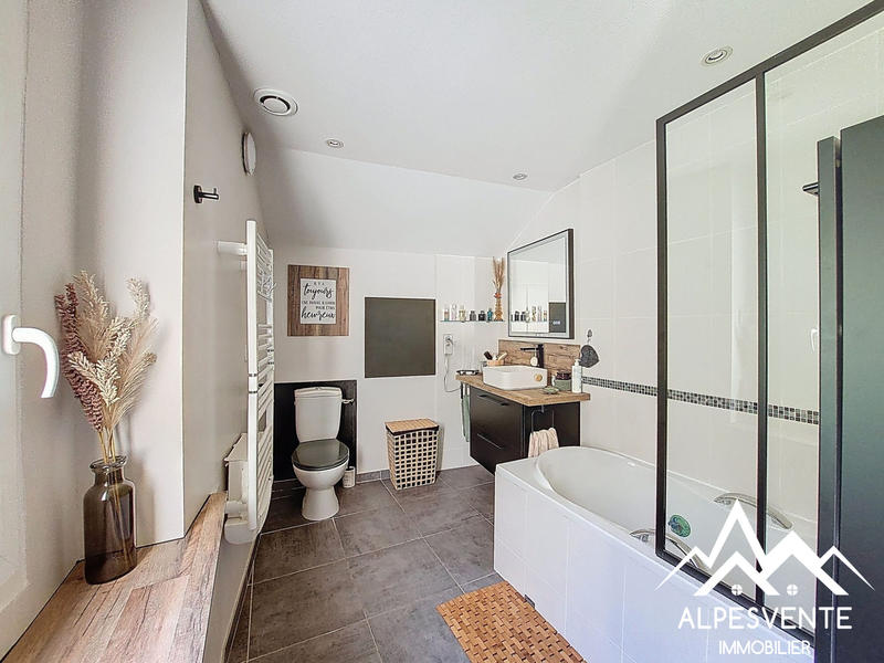 Maison - 117 m² - 5 pièces