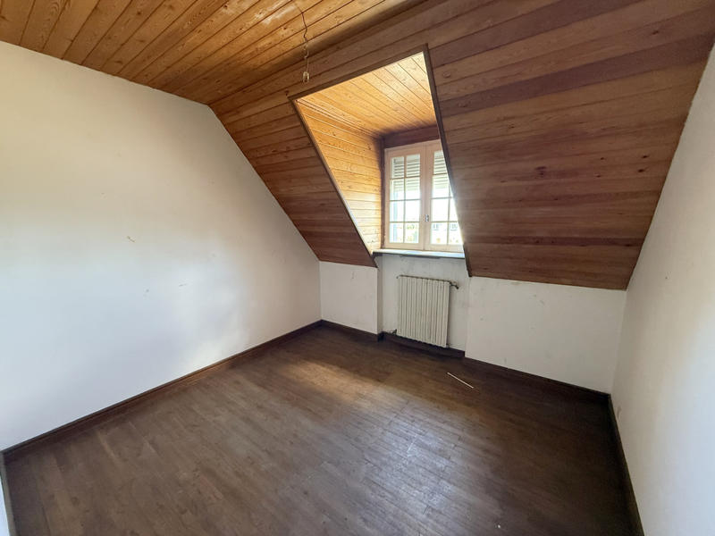 Maison - 264 m² - 15 pièces
