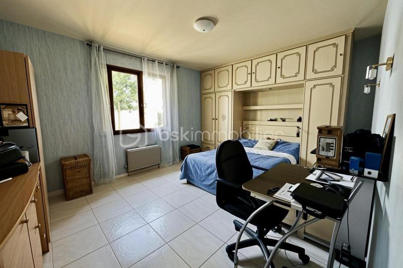 Maison - 188 m² - 9 pièces