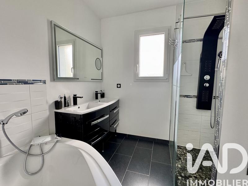 Maison - 106 m² - 4 pièces