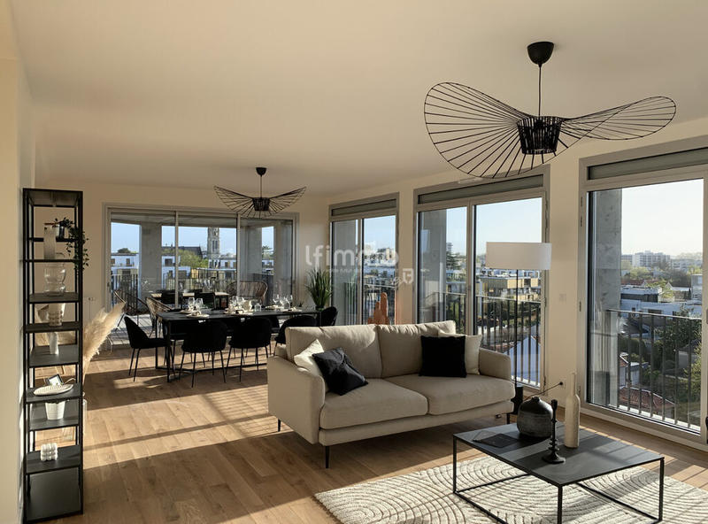 Loft - 125 m² - 4 pièces