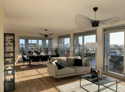 Loft - 125 m² - 4 pièces