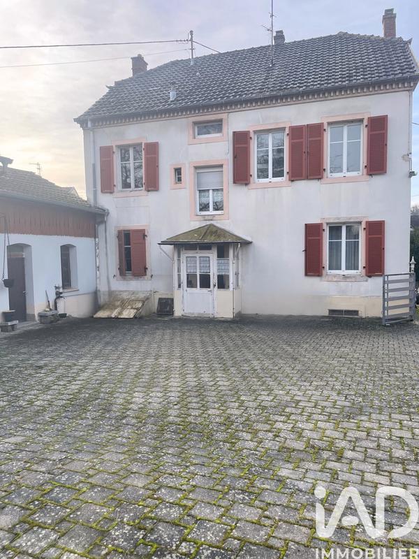 Maison - 148 m² - 8 pièces