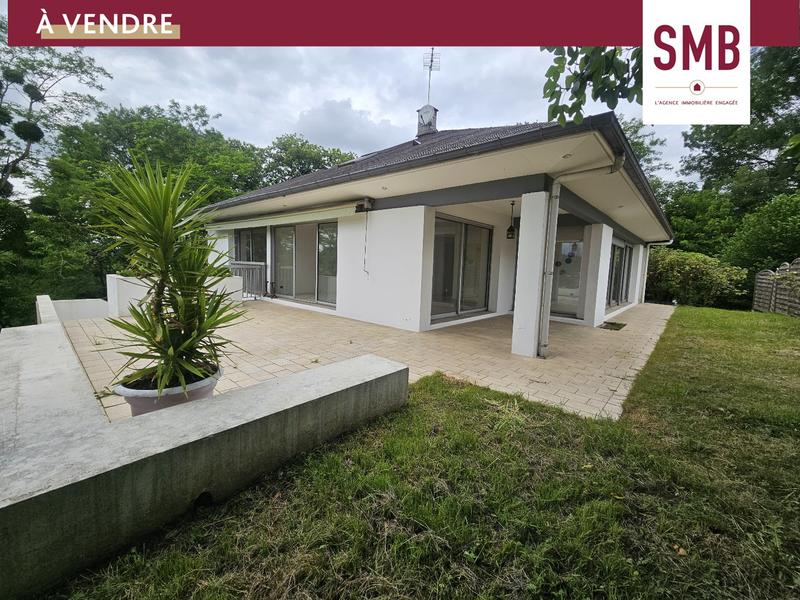 Maison d'architecte - 220 m² - 6 pièces