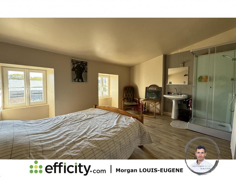 Maison - 282 m² - 10 pièces