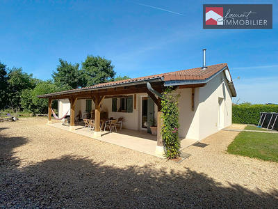 Maison - 104 m² - 4 pièces