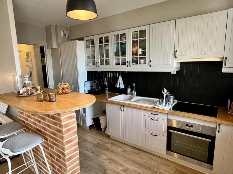 Appartement ancien - 63 m² - 3 pièces