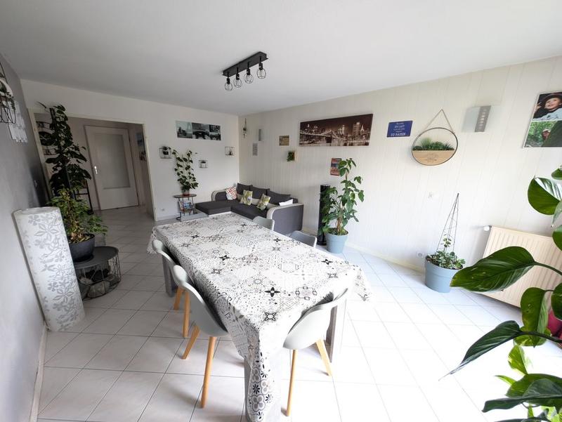 Appartement - 85 m² - 4 pièces