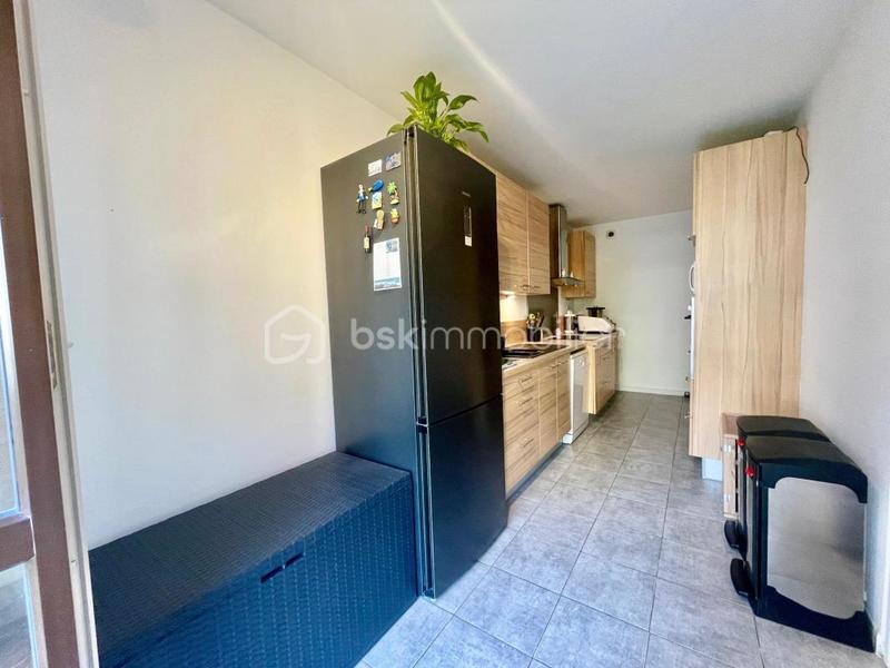 Appartement - 96 m² - 5 pièces