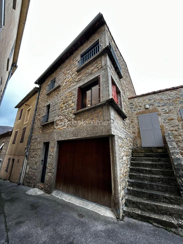 Maison de ville - 100 m² - 4 pièces