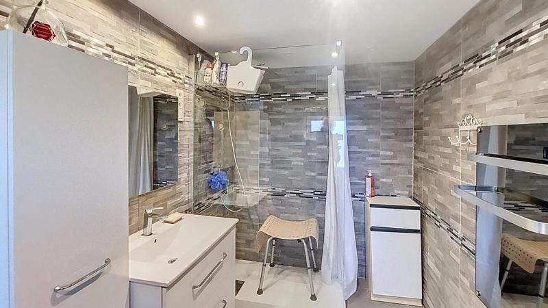 Maison - 143 m² - 6 pièces