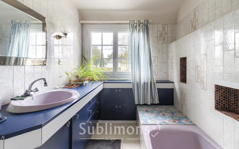 Maison - 157 m² - 8 pièces