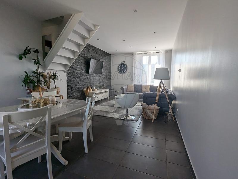 Maison - 100 m² - 5 pièces