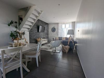 Maison - 100 m² - 5 pièces