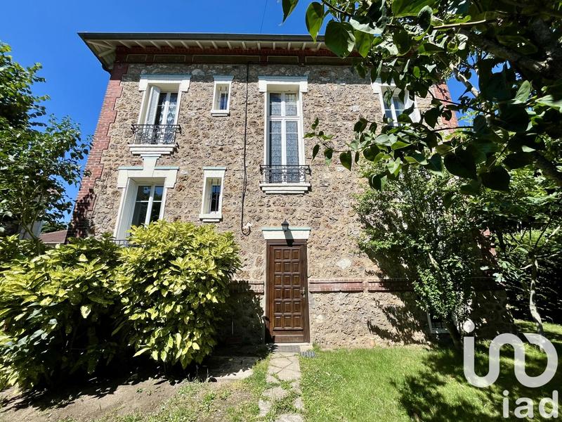 Maison - 175 m² - 8 pièces