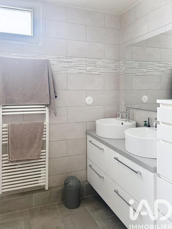 Maison - 105 m² - 5 pièces