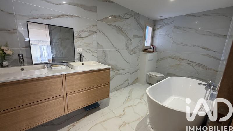 Maison - 180 m² - 6 pièces