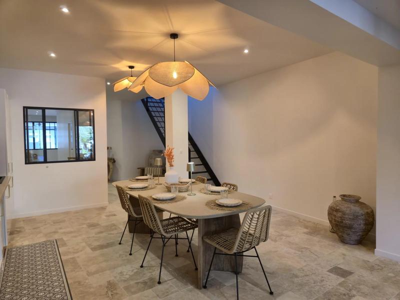 Maison - 185 m² - 4 pièces