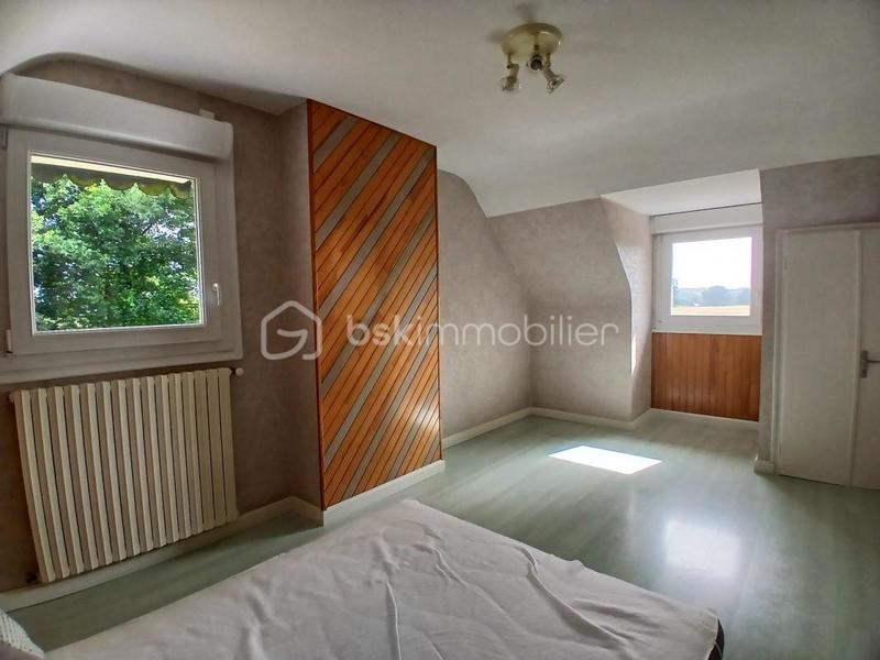 Maison traditionnelle - 127 m² - 6 pièces