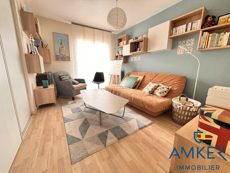 Maison - 181 m² - 7 pièces