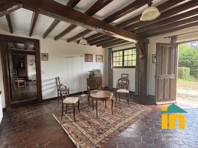 Maison - 180 m² - 9 pièces