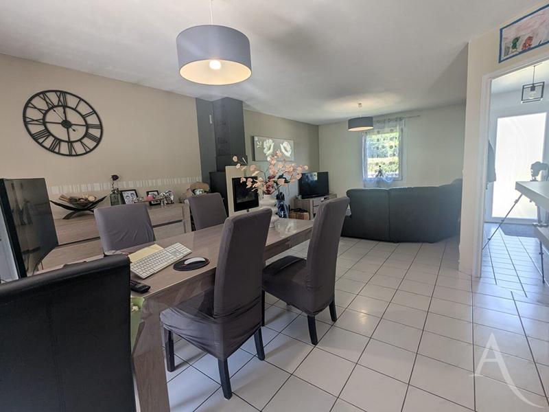 Maison - 95 m² - 6 pièces