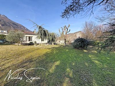 Maison - 91 m² - 5 pièces