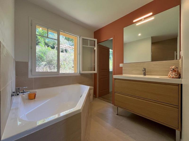 Maison - 170 m² - 7 pièces