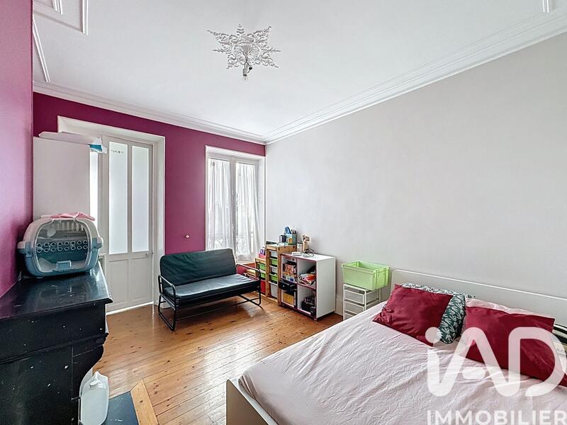 Maison - 262 m² - 7 pièces