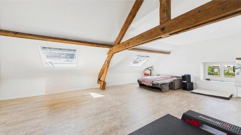 Maison de ville - 235 m² - 7 pièces