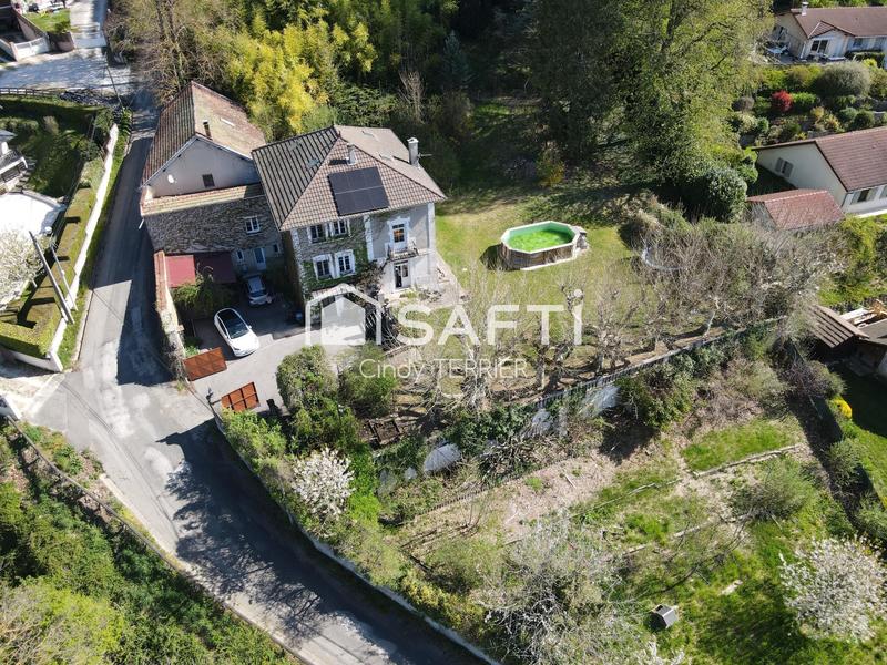 Maison de maîtres - 242 m² - 7 pièces