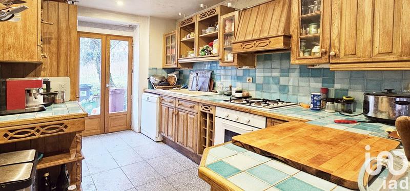 Maison - 190 m² - 8 pièces