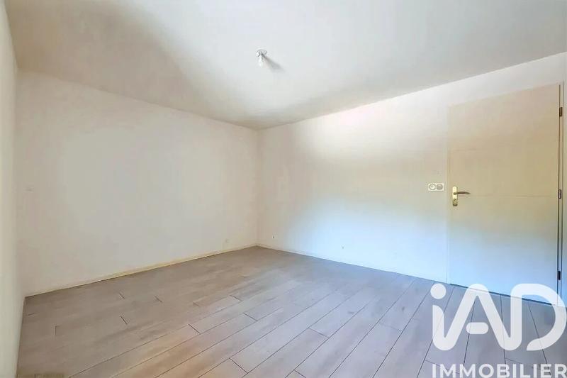 Appartement - 176 m² - 6 pièces