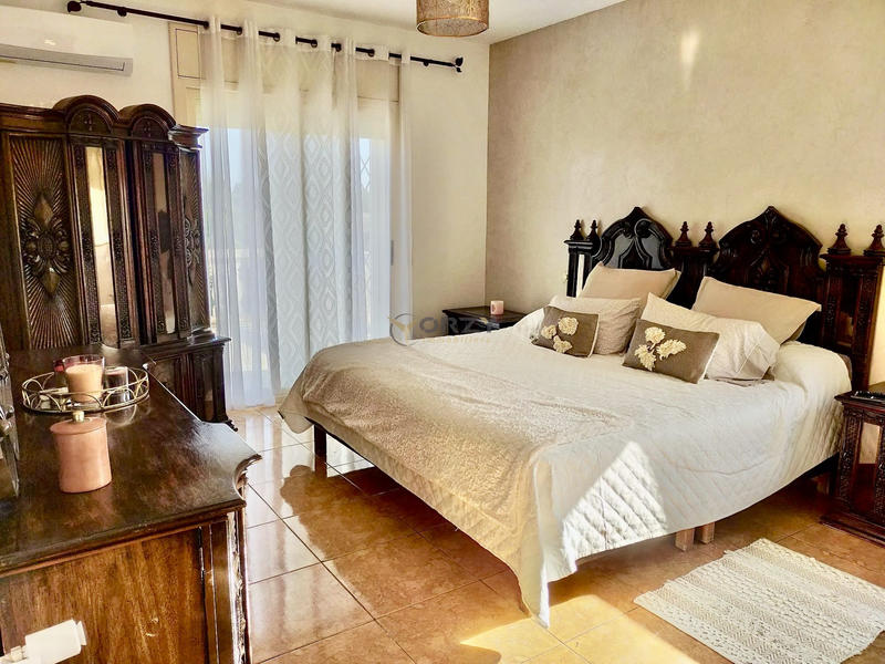 Villa - 270 m² - 7 pièces