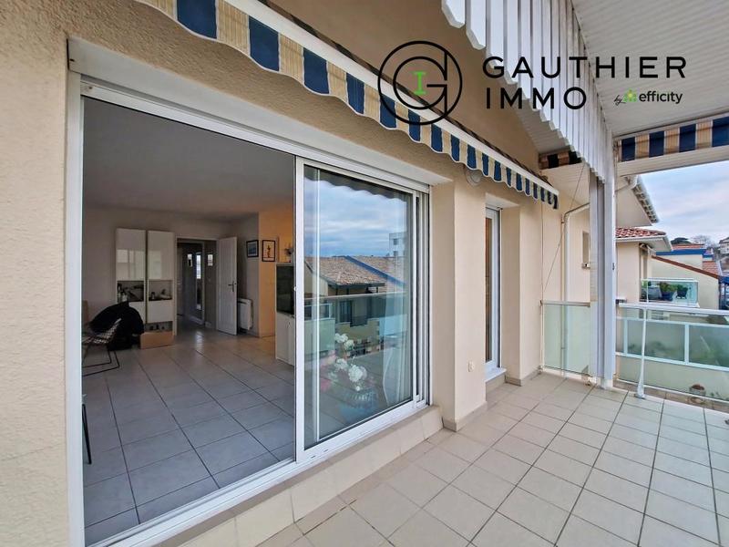 Appartement - 100 m² - 3 pièces