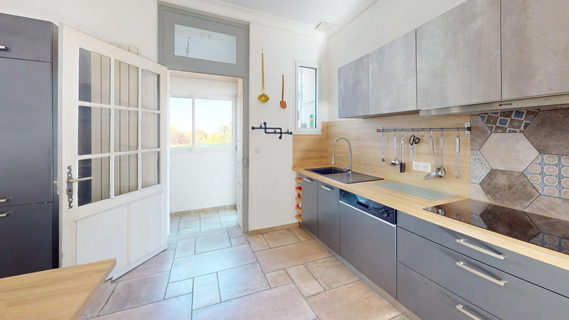 Maison - 170 m² - 7 pièces