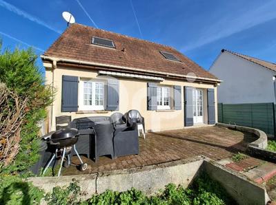 Maison - 90 m² - 4 pièces