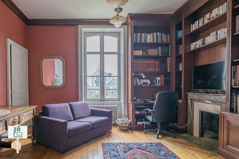 Maison - 311 m² - 12 pièces