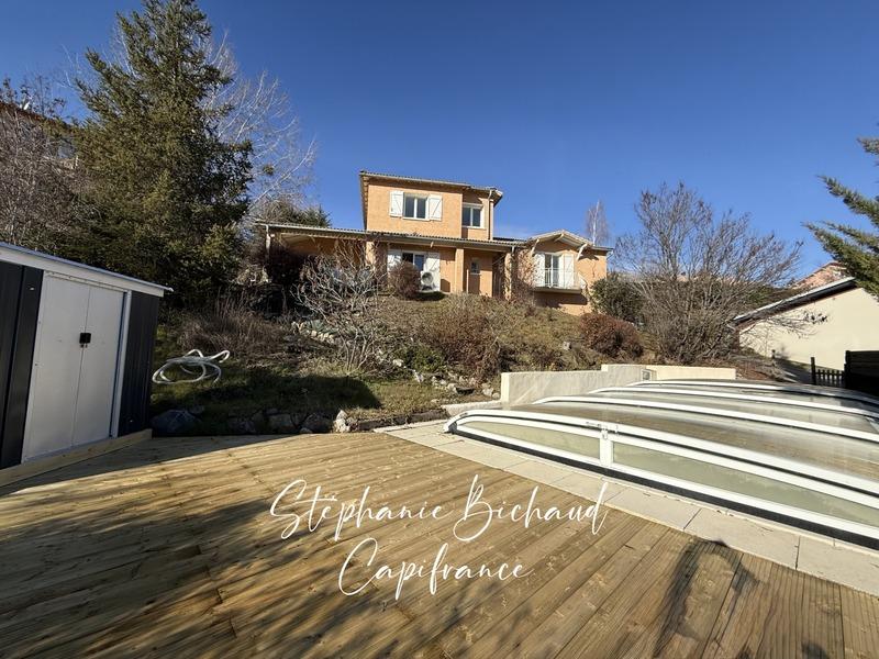 Maison - 153 m² - 7 pièces