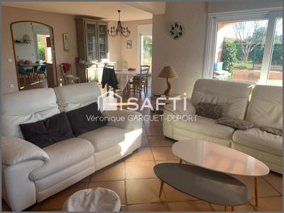 Maison - 218 m² - 8 pièces