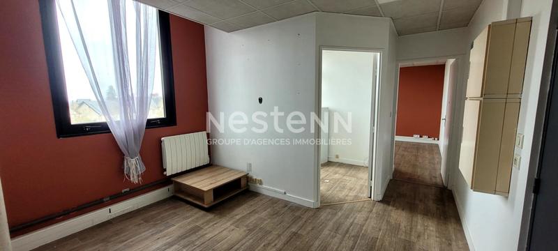 Local commercial - 67 m² - 4 pièces