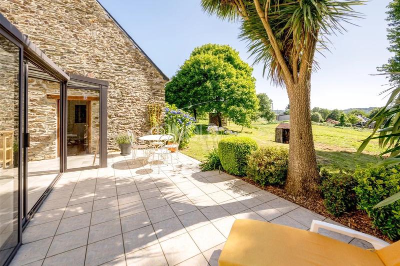 Maison - 137 m² - 8 pièces