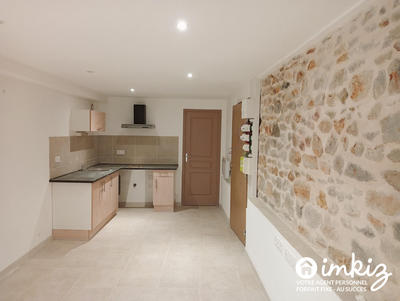 Maison - 370 m² - 10 pièces