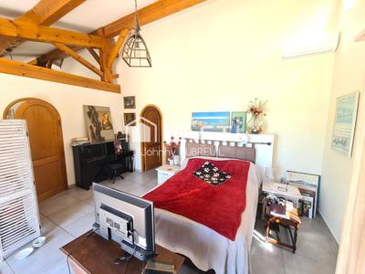 Maison - 230 m² - 5 pièces