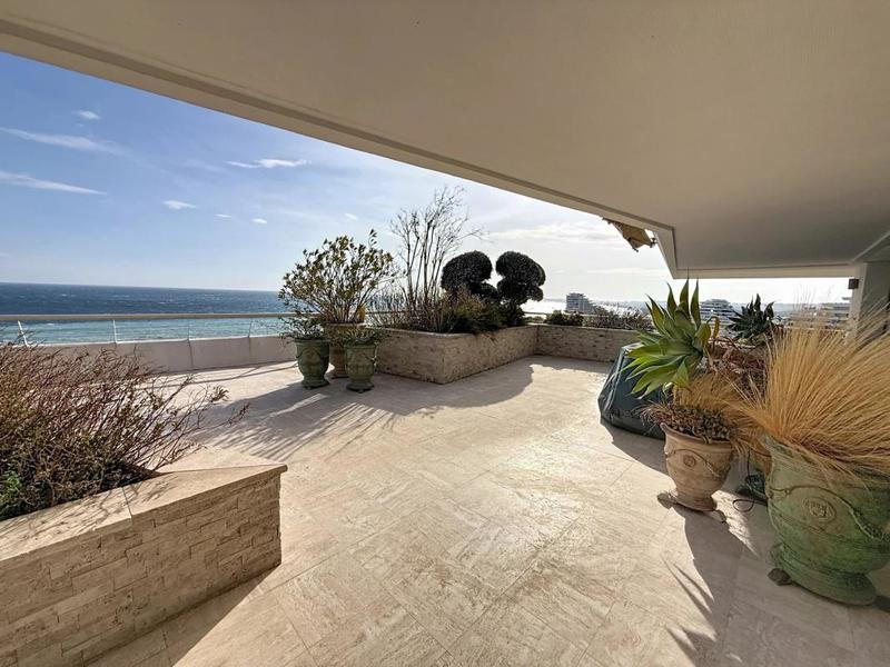 Appartement - 132 m² - 4 pièces